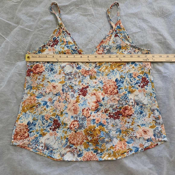 Cottagecore Fairycore Floral V-Neck Spaghetti Strap Camisole Tank - Picture 4 of 6